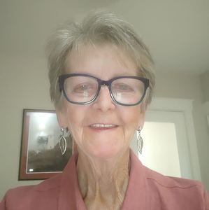 Meet your Posher, Beverly